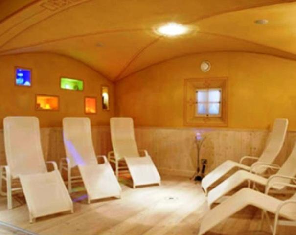 Hotel Presena Passo del Tonale Exterior photo