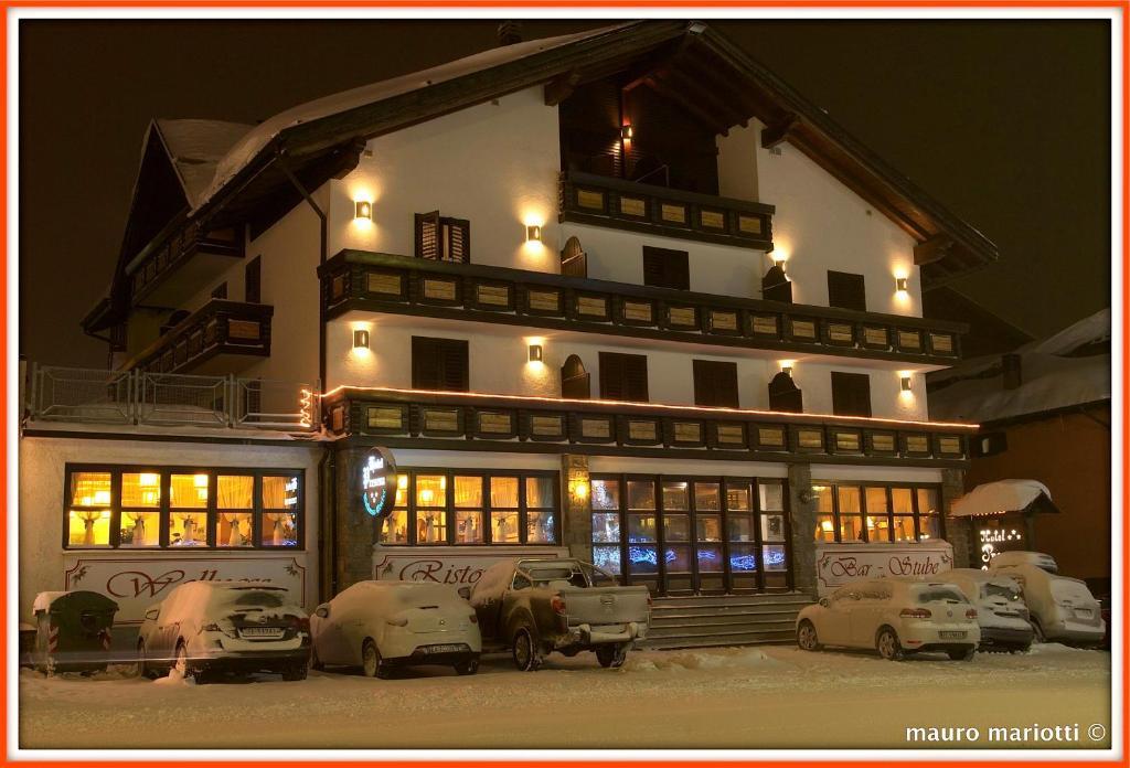 Hotel Presena Passo del Tonale Exterior photo