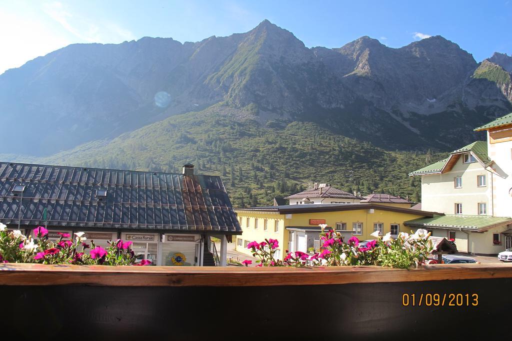 Hotel Presena Passo del Tonale Exterior photo