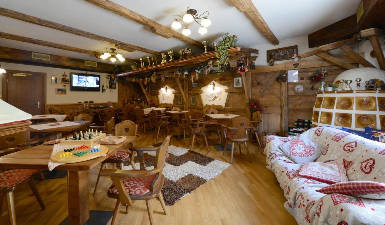 Hotel Presena Passo del Tonale Exterior photo